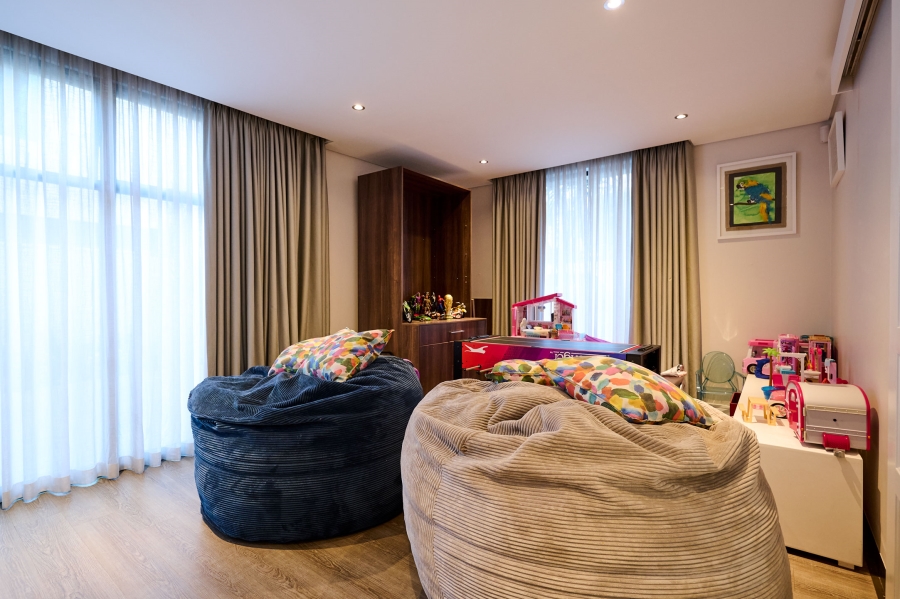 4 Bedroom Property for Sale in Waterfall Country Estate Gauteng