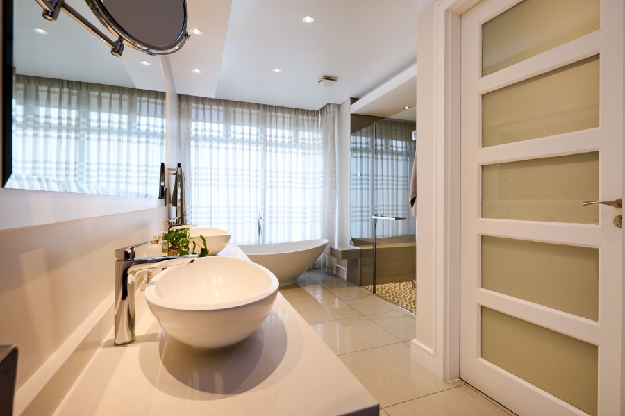 4 Bedroom Property for Sale in Waterfall Country Estate Gauteng