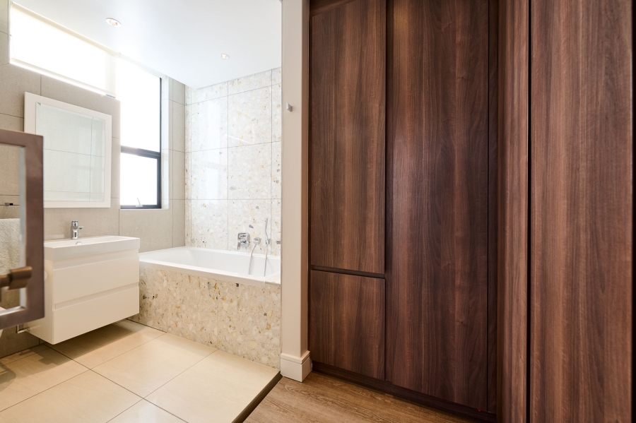 4 Bedroom Property for Sale in Waterfall Country Estate Gauteng