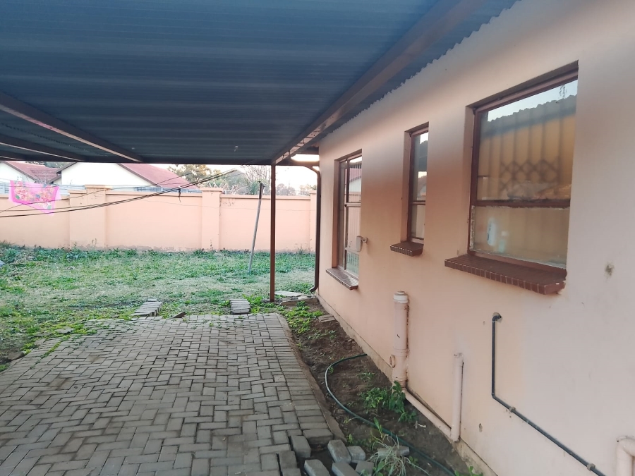2 Bedroom Property for Sale in Booysens Gauteng