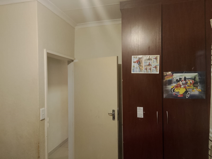 2 Bedroom Property for Sale in Booysens Gauteng