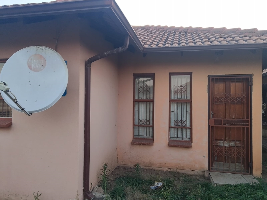 2 Bedroom Property for Sale in Booysens Gauteng