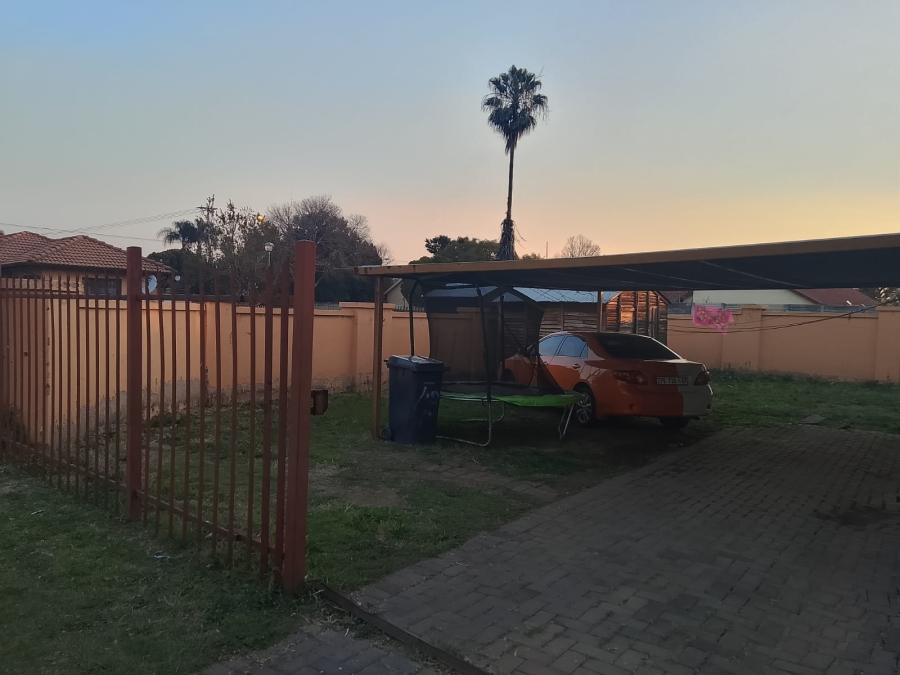 2 Bedroom Property for Sale in Booysens Gauteng