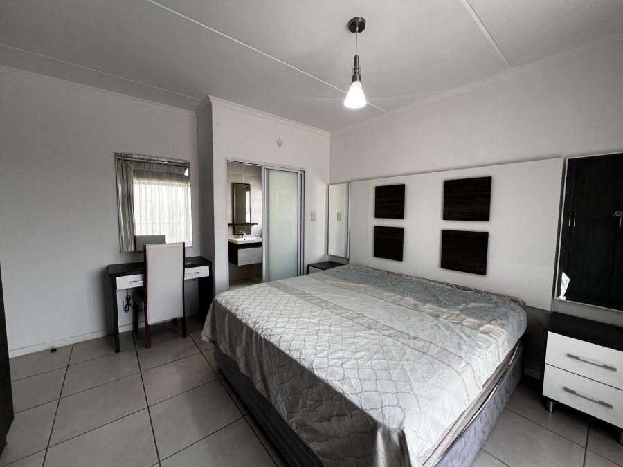 To Let 2 Bedroom Property for Rent in Petervale Gauteng