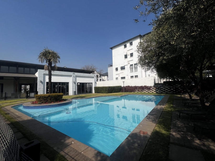 To Let 2 Bedroom Property for Rent in Petervale Gauteng