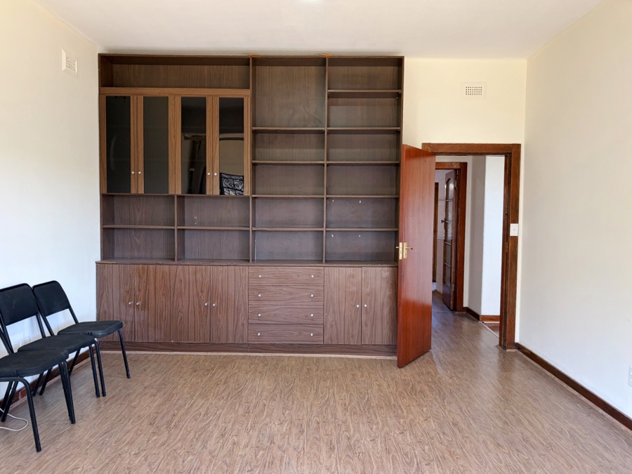 To Let 4 Bedroom Property for Rent in Parktown Gauteng