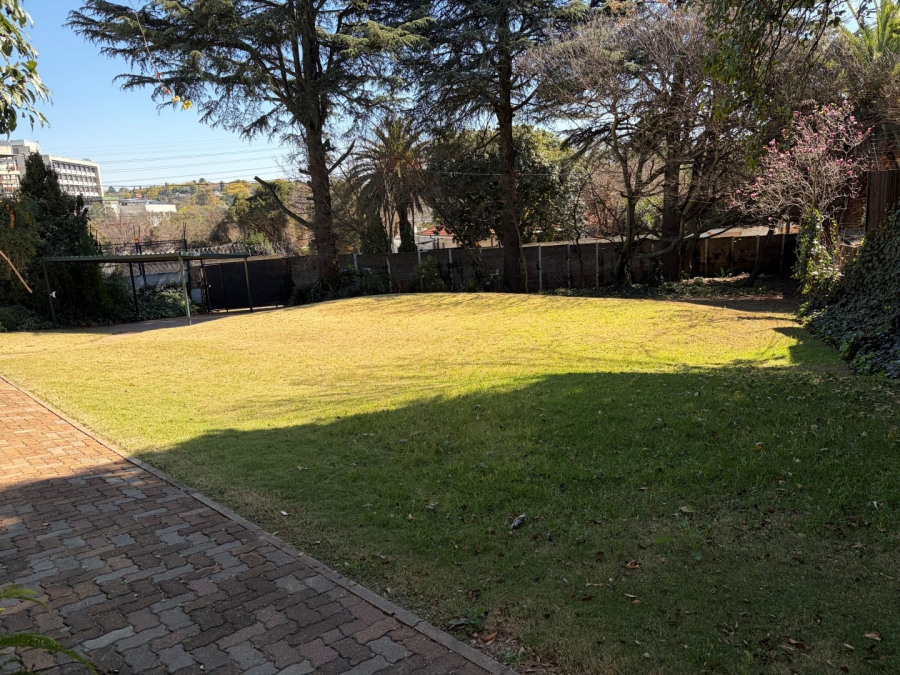 To Let 4 Bedroom Property for Rent in Parktown Gauteng