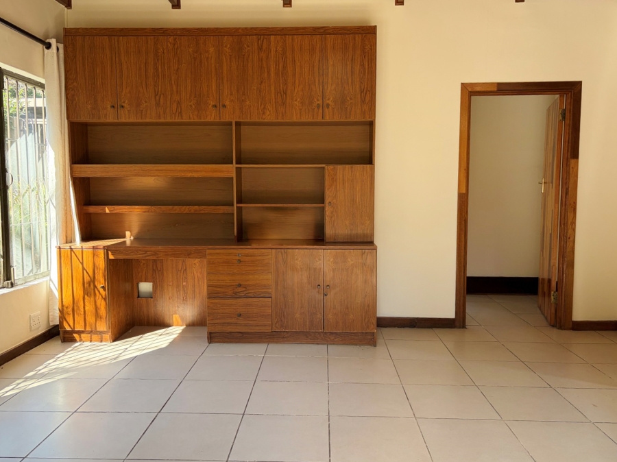 To Let 4 Bedroom Property for Rent in Parktown Gauteng