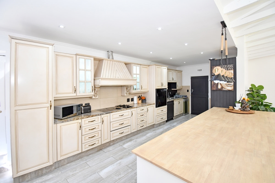 3 Bedroom Property for Sale in River Club Gauteng