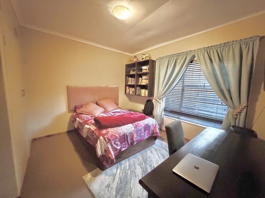 3 Bedroom Property for Sale in Halfway Gardens Gauteng
