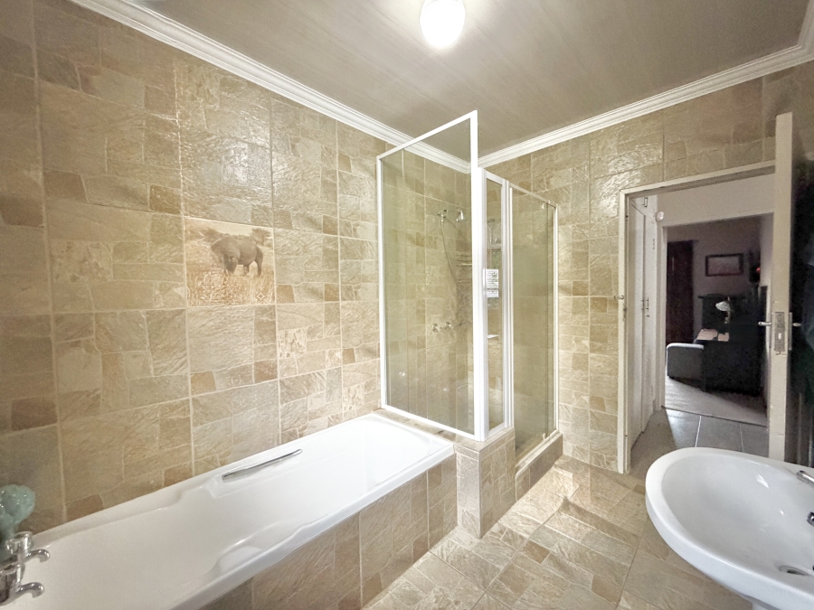 3 Bedroom Property for Sale in Halfway Gardens Gauteng