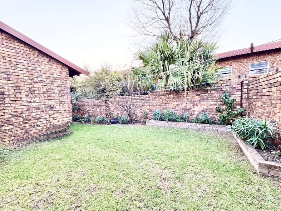3 Bedroom Property for Sale in Halfway Gardens Gauteng