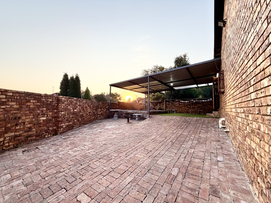 3 Bedroom Property for Sale in Halfway Gardens Gauteng