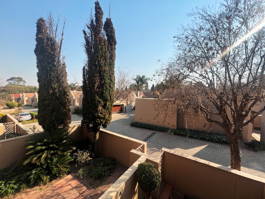 To Let 2 Bedroom Property for Rent in Khyber Rock Gauteng