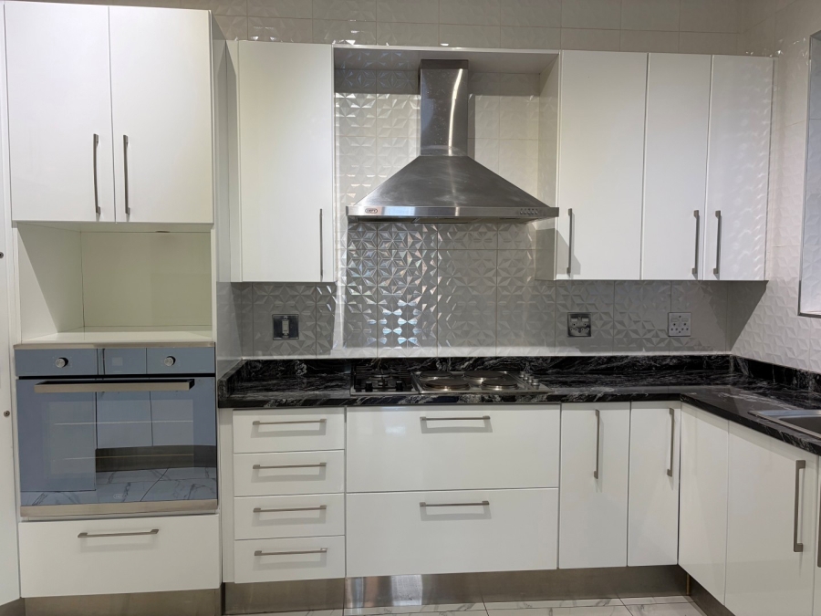 To Let 3 Bedroom Property for Rent in Killarney Gauteng
