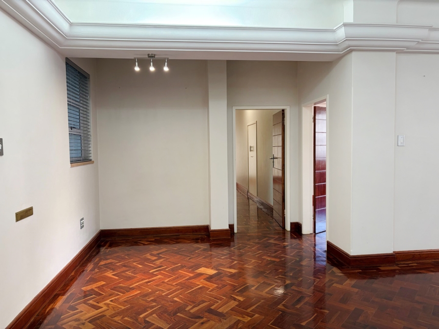 To Let 3 Bedroom Property for Rent in Killarney Gauteng
