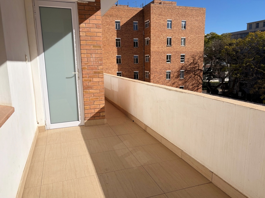 To Let 3 Bedroom Property for Rent in Killarney Gauteng