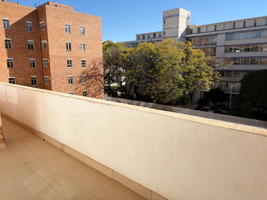 To Let 3 Bedroom Property for Rent in Killarney Gauteng