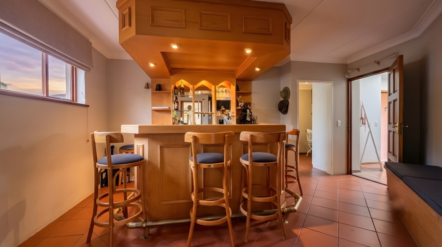 3 Bedroom Property for Sale in Beverley Gauteng