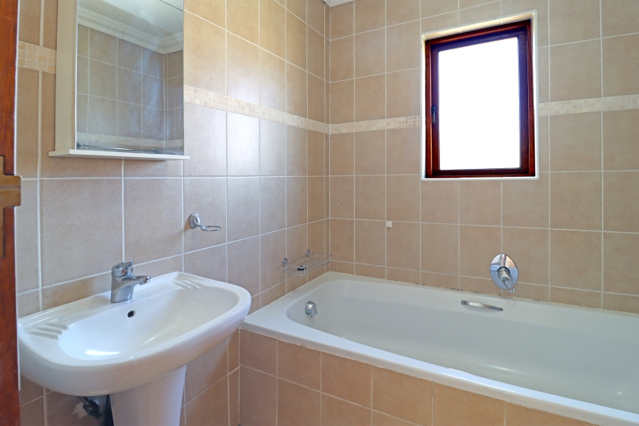 2 Bedroom Property for Sale in Kyalami Hills Gauteng