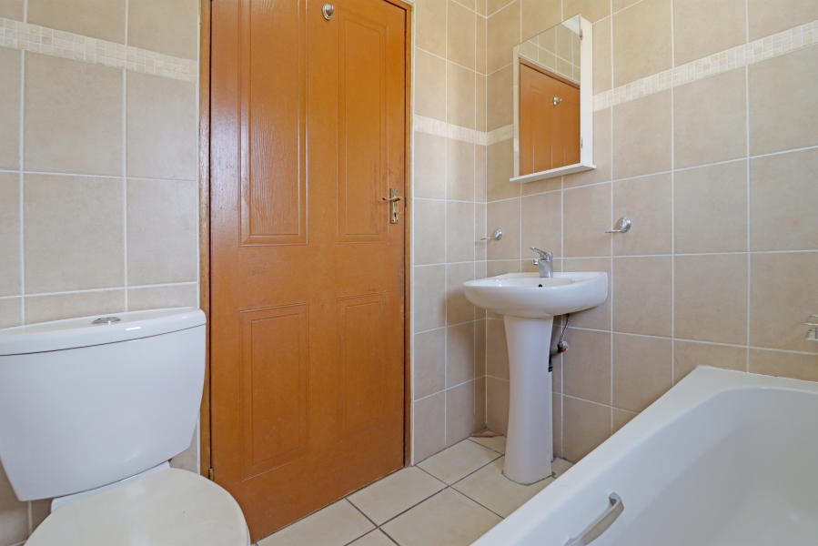 2 Bedroom Property for Sale in Kyalami Hills Gauteng