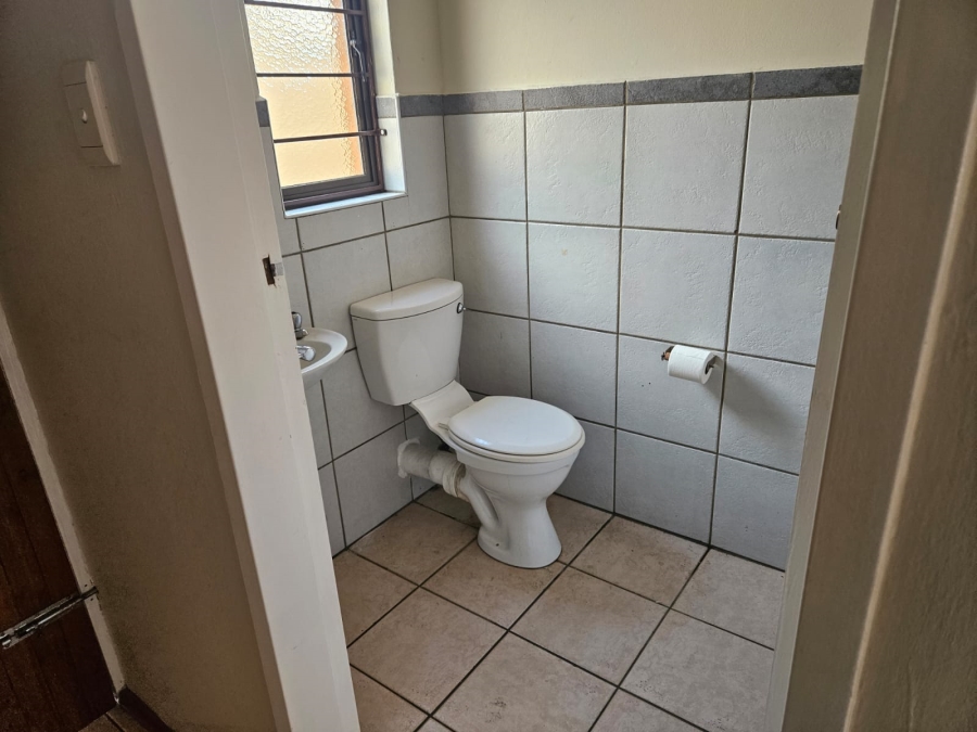 6 Bedroom Property for Sale in Kensington Gauteng