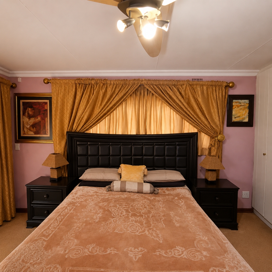 4 Bedroom Property for Sale in Buyscelia Gauteng