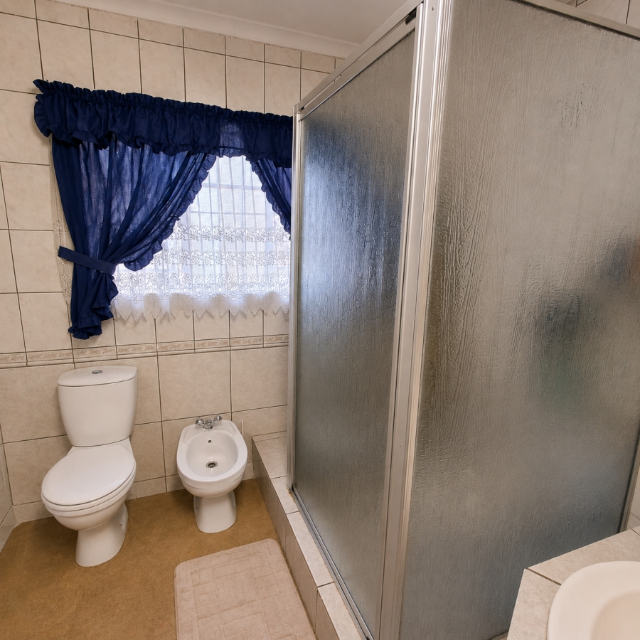 4 Bedroom Property for Sale in Buyscelia Gauteng