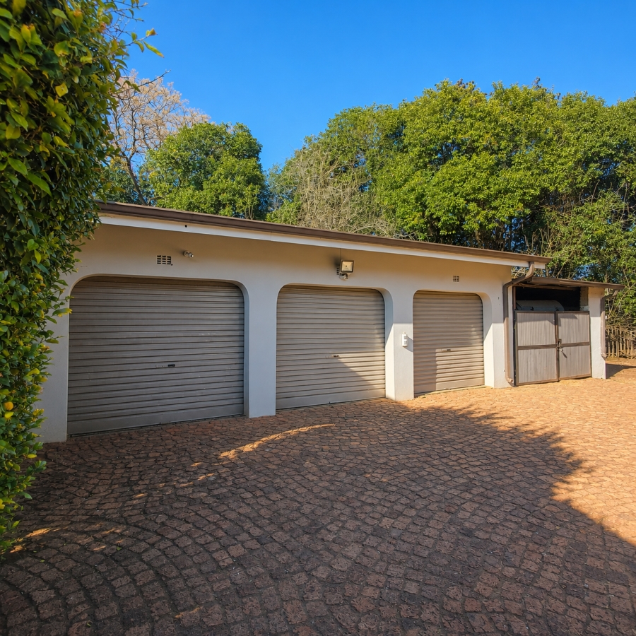 4 Bedroom Property for Sale in Buyscelia Gauteng