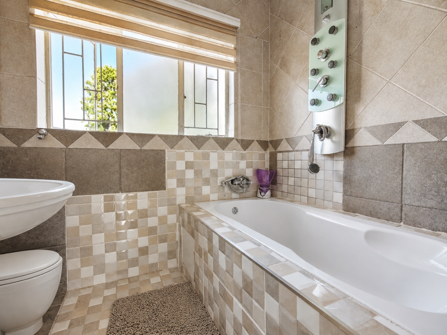 3 Bedroom Property for Sale in Three Rivers East Gauteng