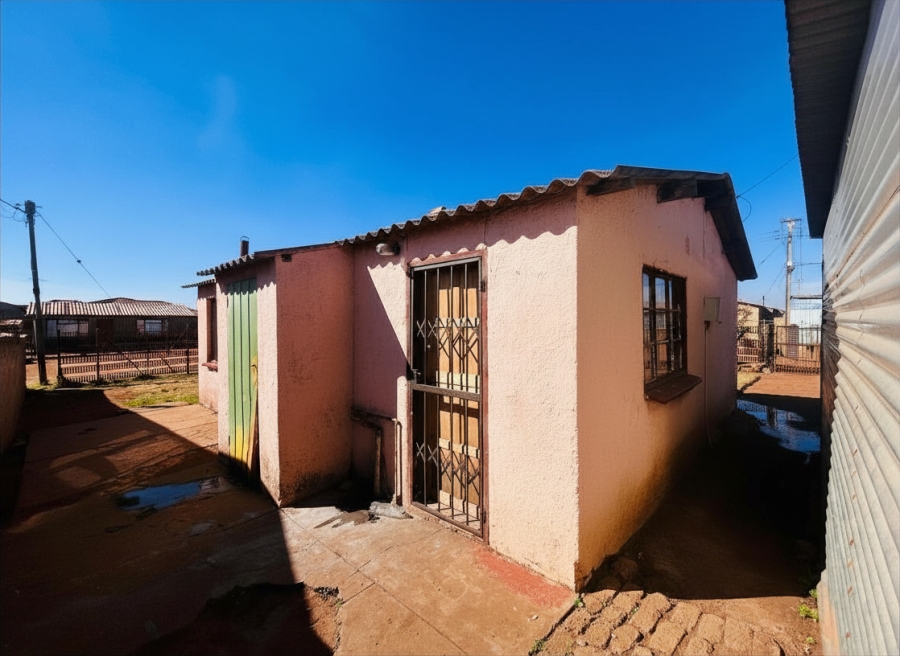 2 Bedroom Property for Sale in Sebokeng Zone 12 Gauteng