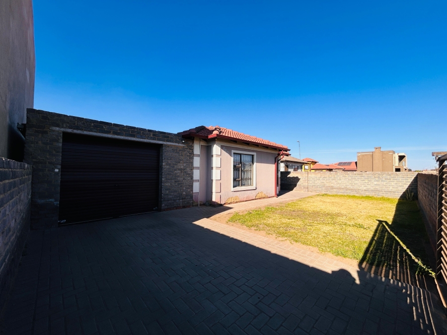 3 Bedroom Property for Sale in Vanderbijlpark CE 4 Gauteng