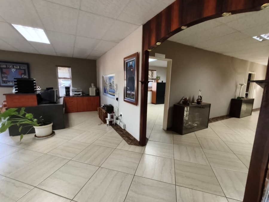 To Let Commercial Property for Rent in Unitas Park Gauteng