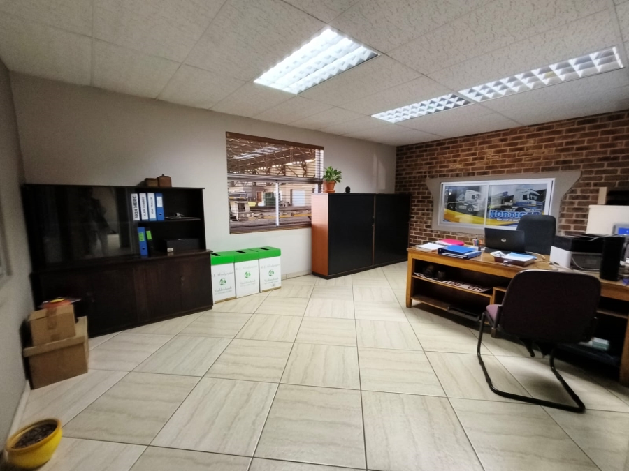 To Let Commercial Property for Rent in Unitas Park Gauteng