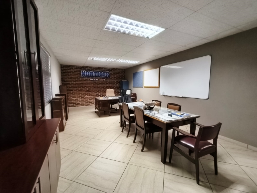 To Let Commercial Property for Rent in Unitas Park Gauteng