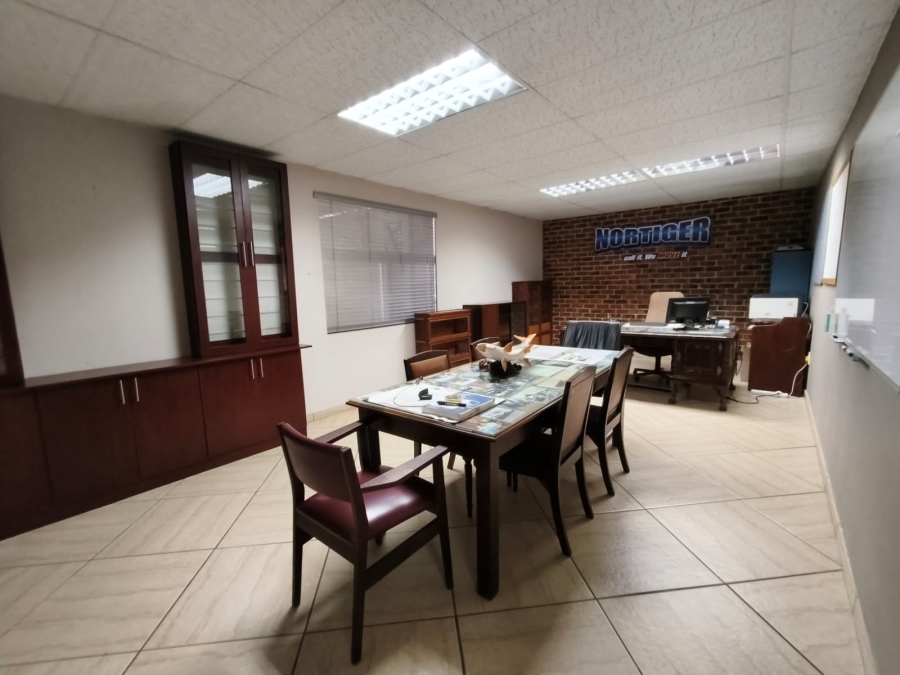 To Let Commercial Property for Rent in Unitas Park Gauteng