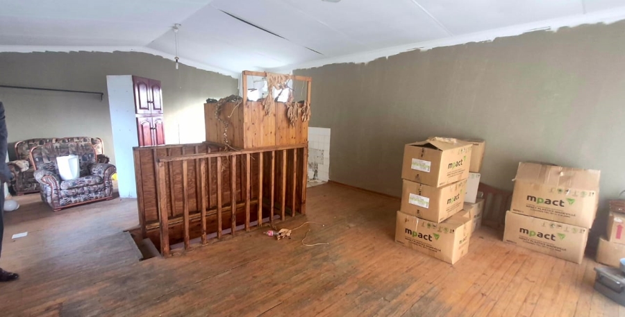 4 Bedroom Property for Sale in Loumarina A H Gauteng