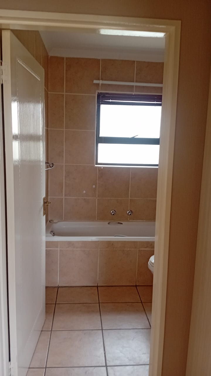 To Let 3 Bedroom Property for Rent in Chancliff A H Gauteng