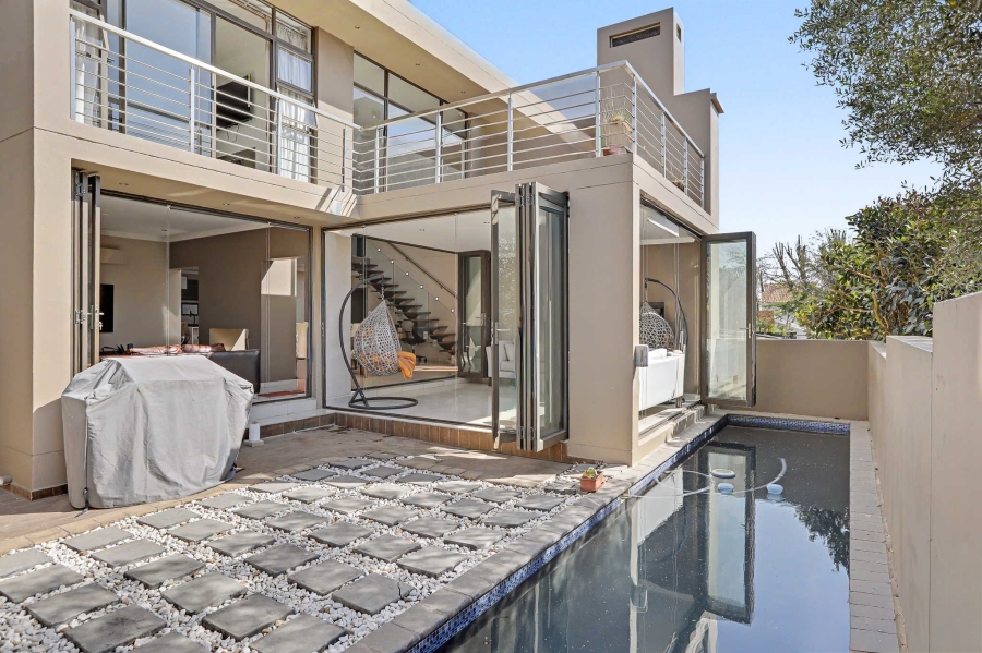 To Let 4 Bedroom Property for Rent in Stone River Estate Gauteng