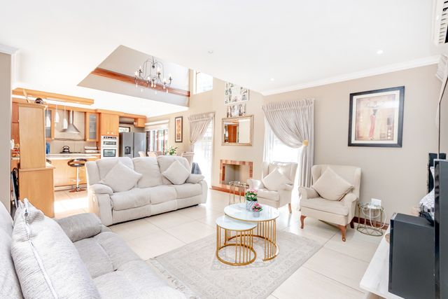 3 Bedroom Property for Sale in Ferndale Gauteng