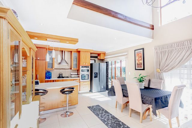 3 Bedroom Property for Sale in Ferndale Gauteng