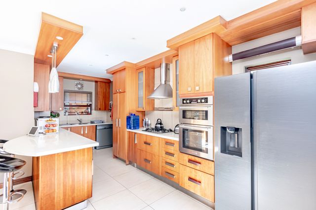 3 Bedroom Property for Sale in Ferndale Gauteng