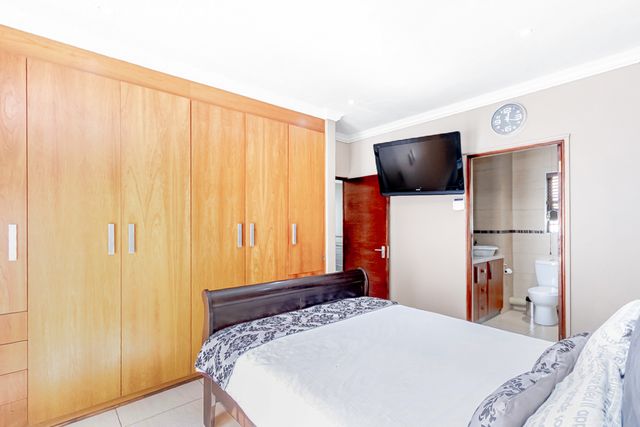 3 Bedroom Property for Sale in Ferndale Gauteng
