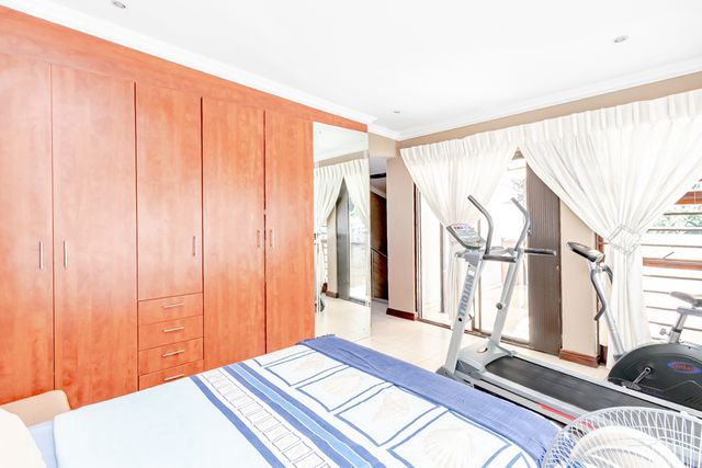 3 Bedroom Property for Sale in Ferndale Gauteng