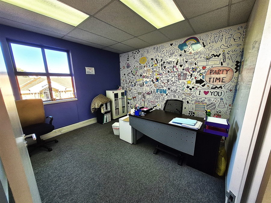 To Let Commercial Property for Rent in Dunkeld Gauteng