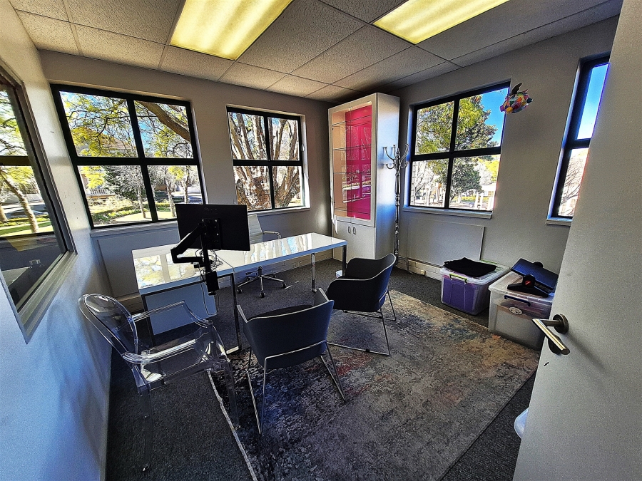 To Let Commercial Property for Rent in Dunkeld Gauteng