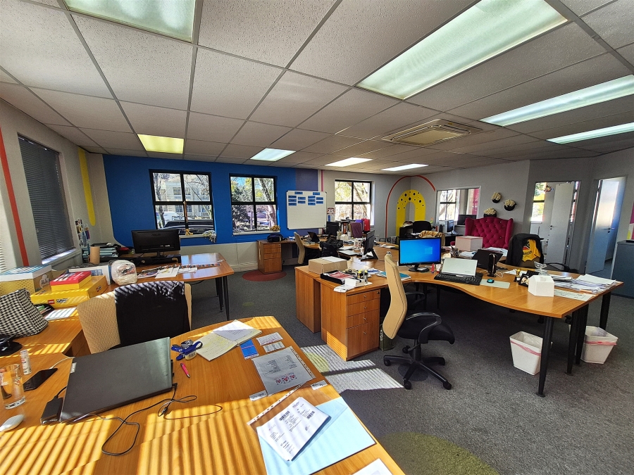 To Let Commercial Property for Rent in Dunkeld Gauteng
