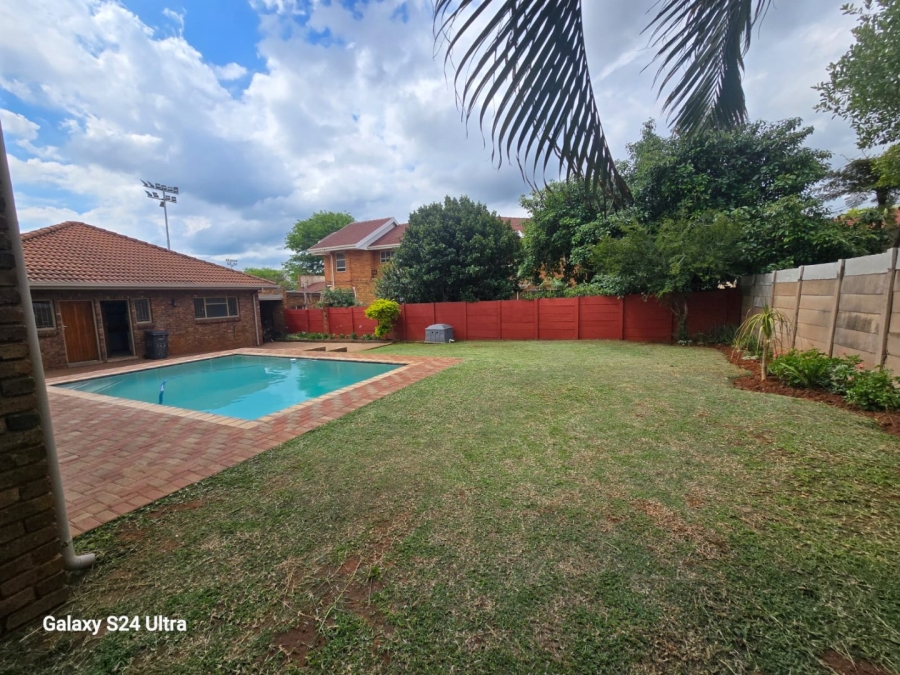 6 Bedroom Property for Sale in Wonderboom Gauteng