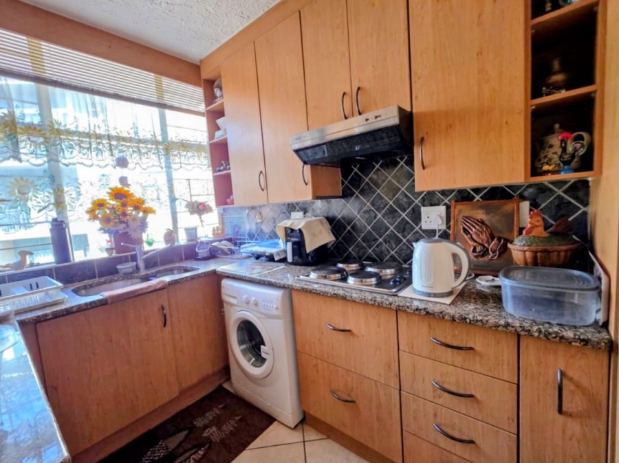 2 Bedroom Property for Sale in Sinoville Gauteng