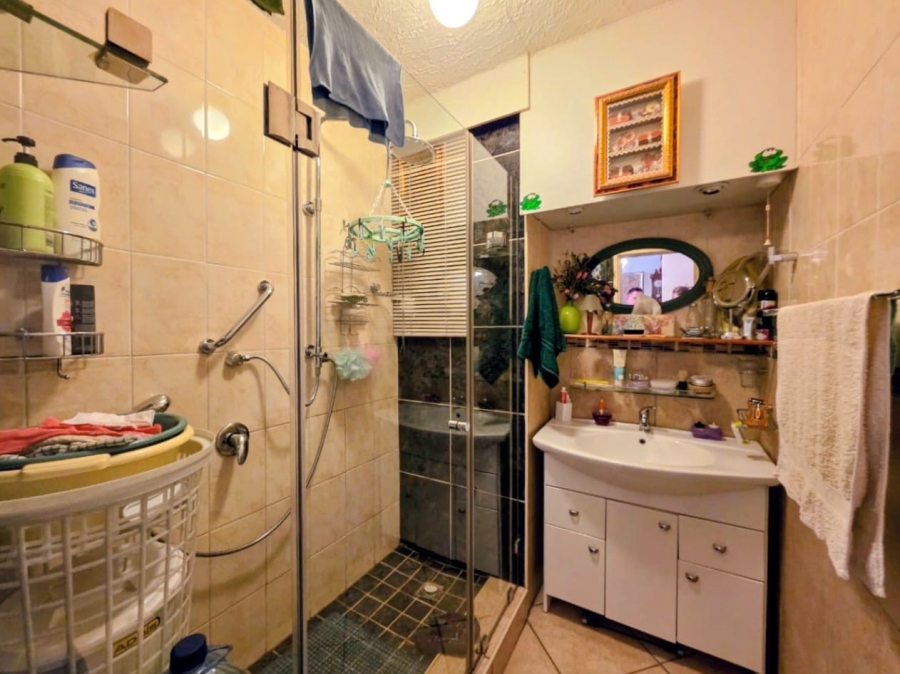 2 Bedroom Property for Sale in Sinoville Gauteng